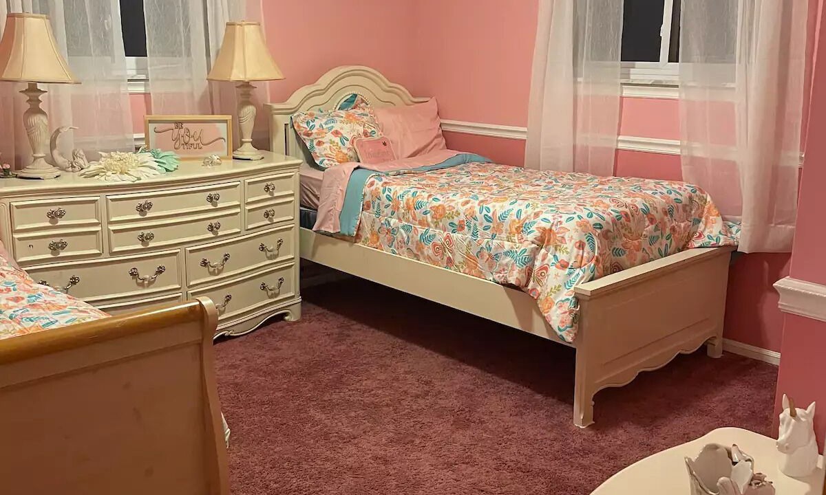 Photo of Bedroom in Holly