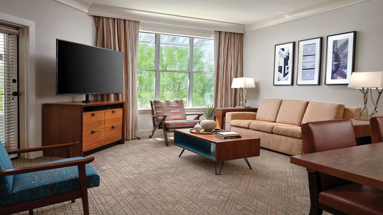 Photo of Livingroom in Desert Ridge