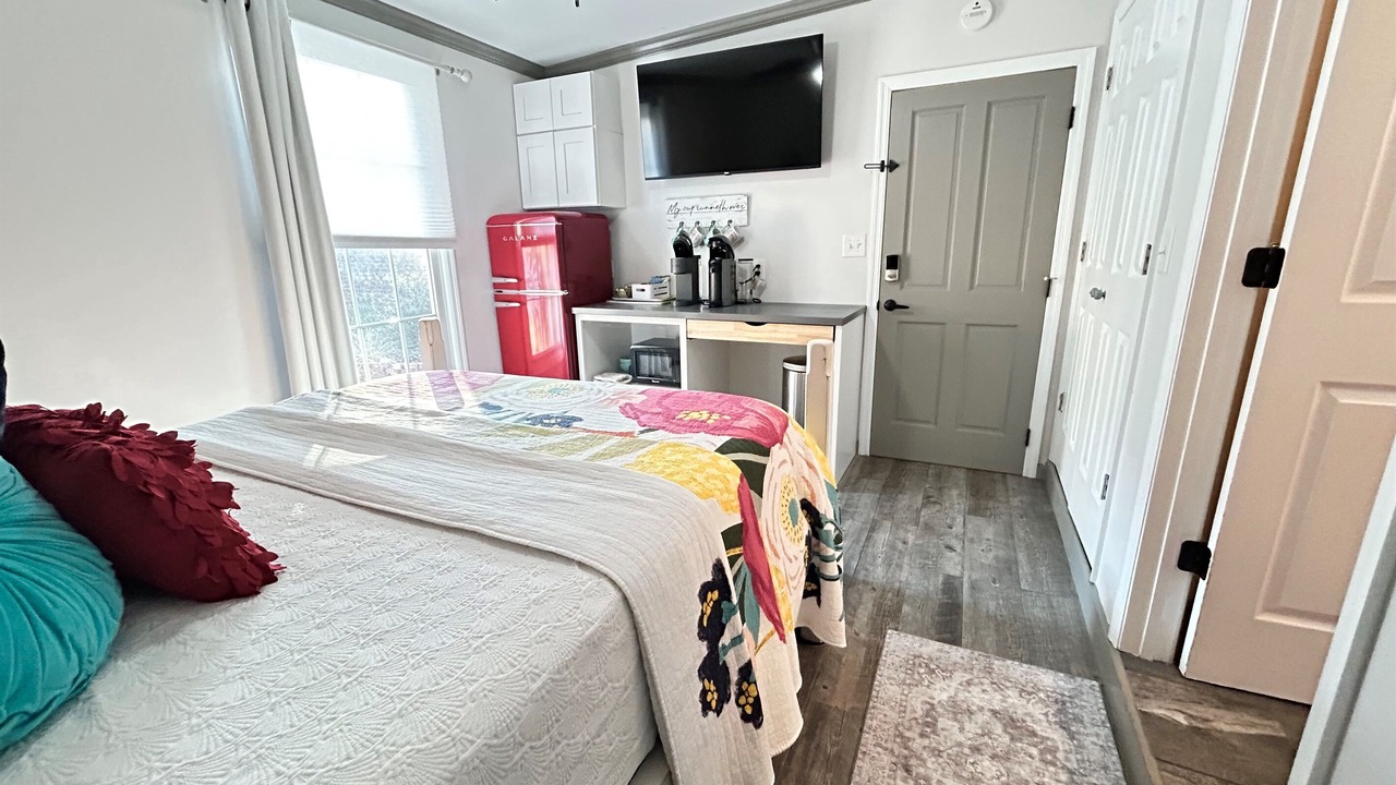 Photo of Bedroom in Old East Hill