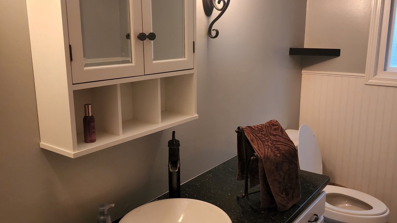 Photo of Bathroom in Lansing