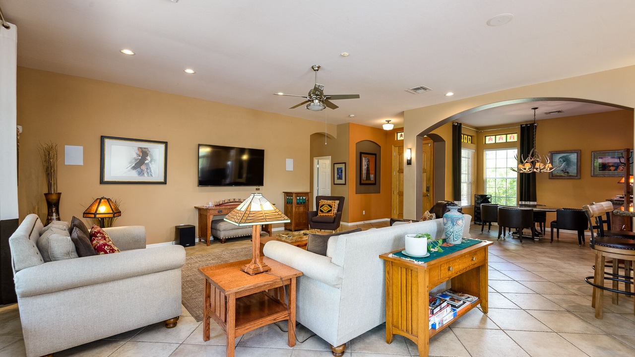 Photo of Livingroom in Cave Creek