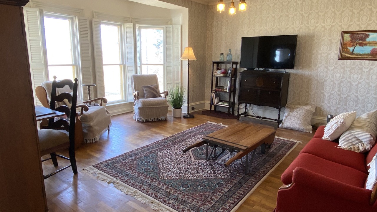 Photo of Livingroom in Grass Lake