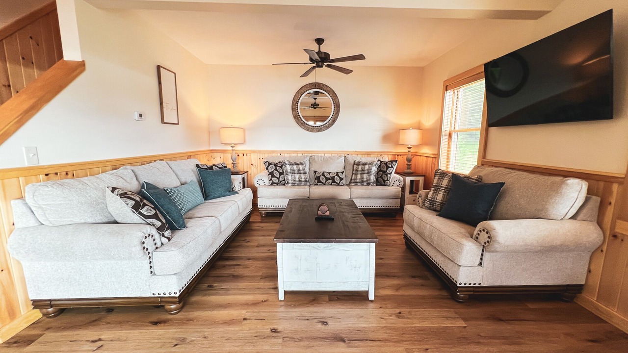 Photo of Livingroom in Bolton Landing