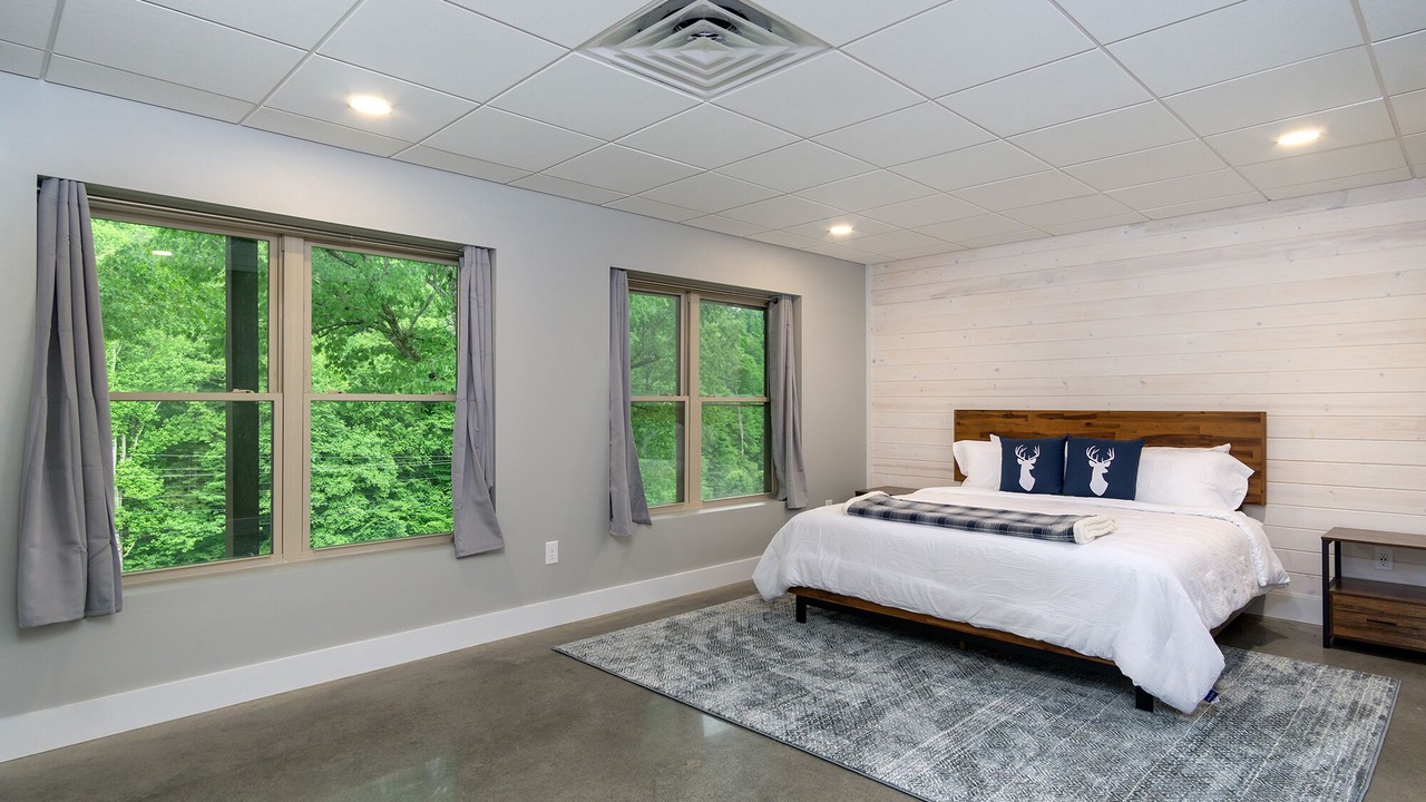 Photo of Bedroom in Spruce Pine