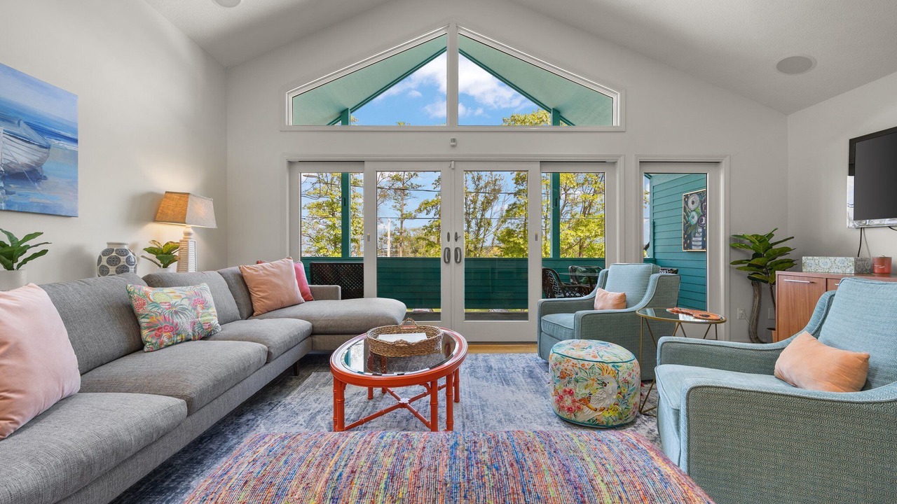 Photo of Livingroom in Suttons Bay