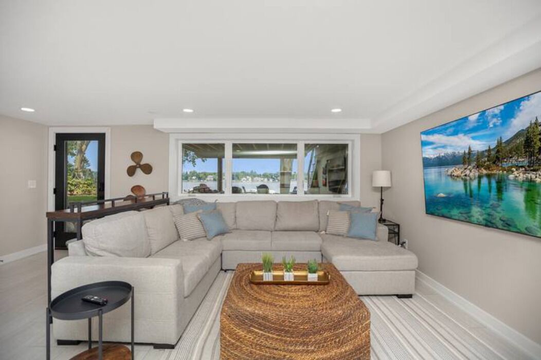 Photo of Livingroom in Edwardsburg