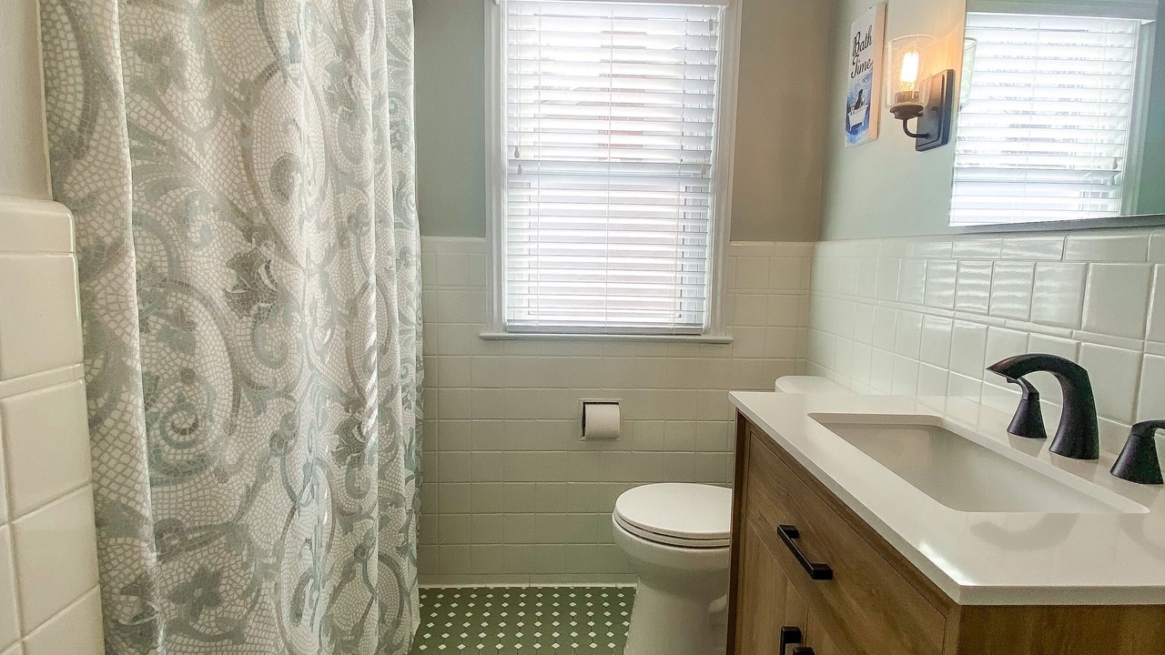Photo of Bathroom in Royal Oak