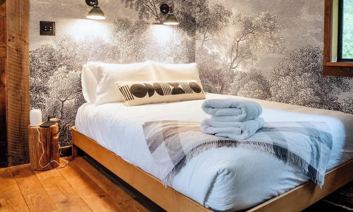 Photo of Bedroom in Lanesville