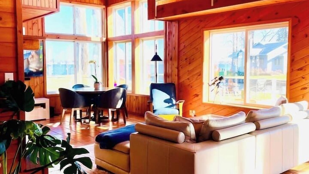 Photo of Livingroom in Paw Paw Lake