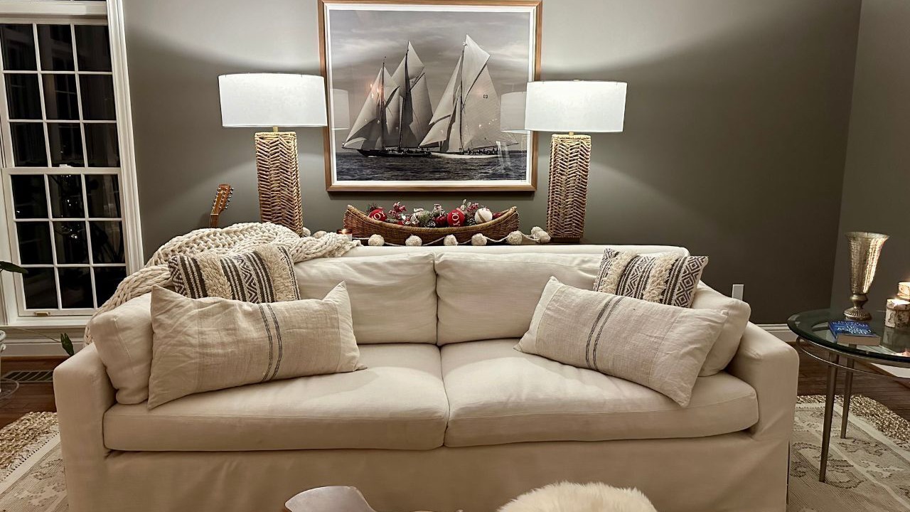 Photo of Livingroom in Birchwood Farms