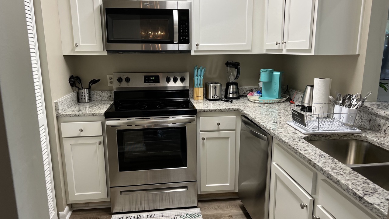 Photo of Kitchen in Sandalwood