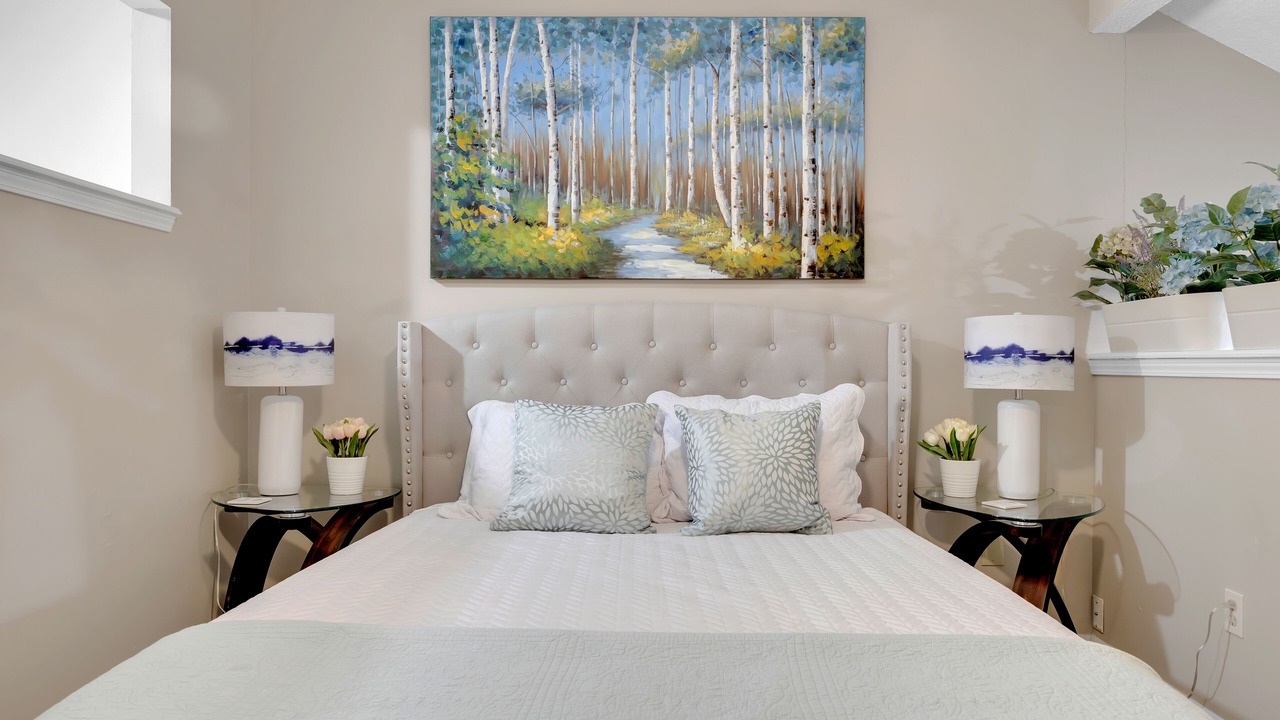 Photo of Bedroom in Sandalwood