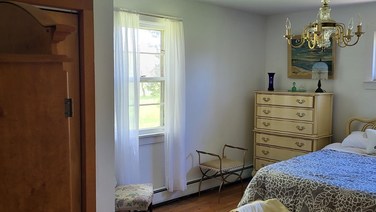 Photo of Bedroom in Ontonagon
