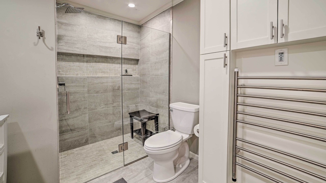 Photo of Bathroom in Birchwood Farms