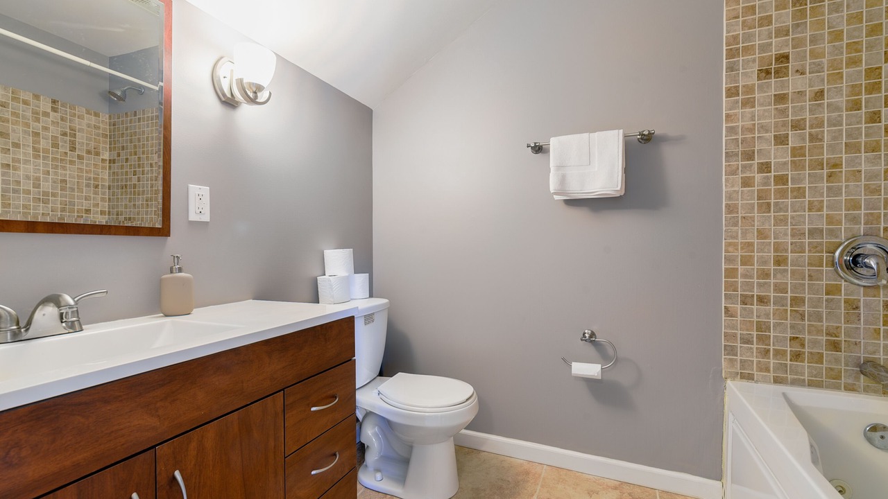 Photo of Bathroom in Benton Park
