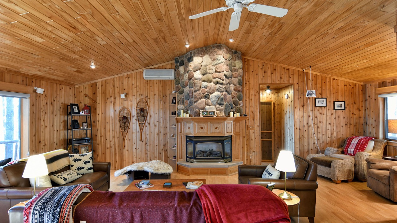 Photo of Livingroom in Solon Springs
