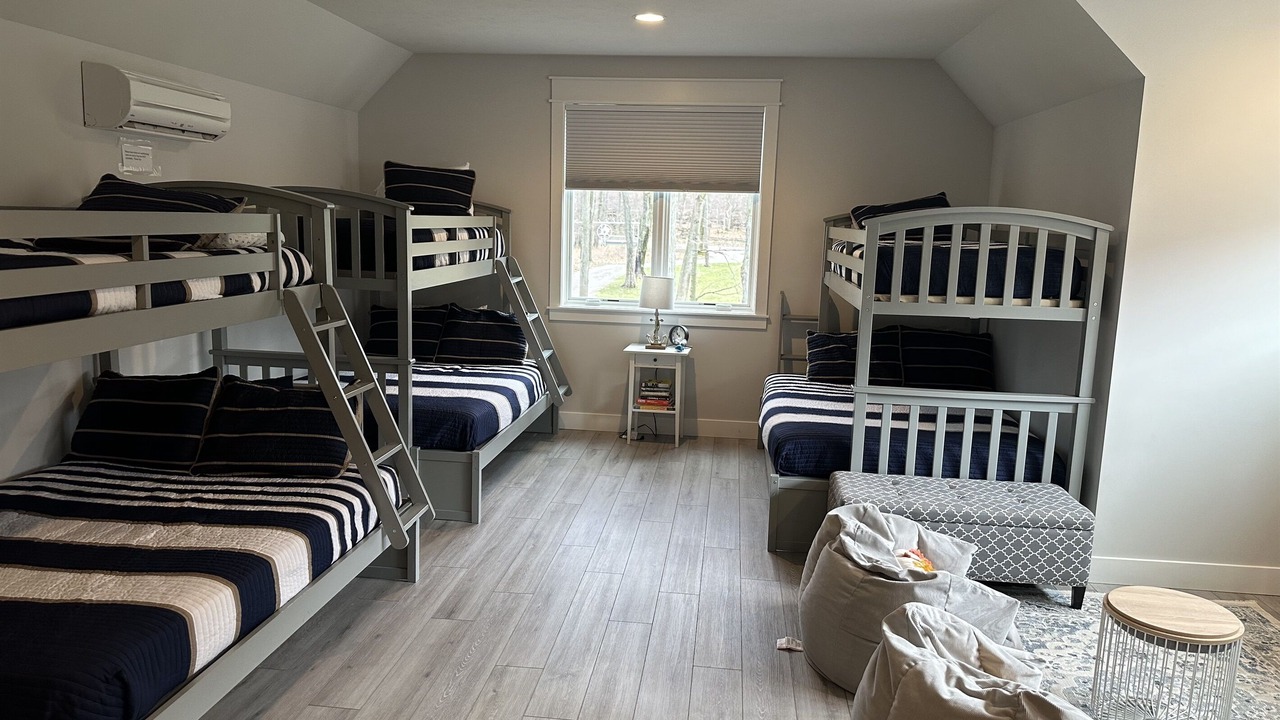 Photo of Bedroom in Empire