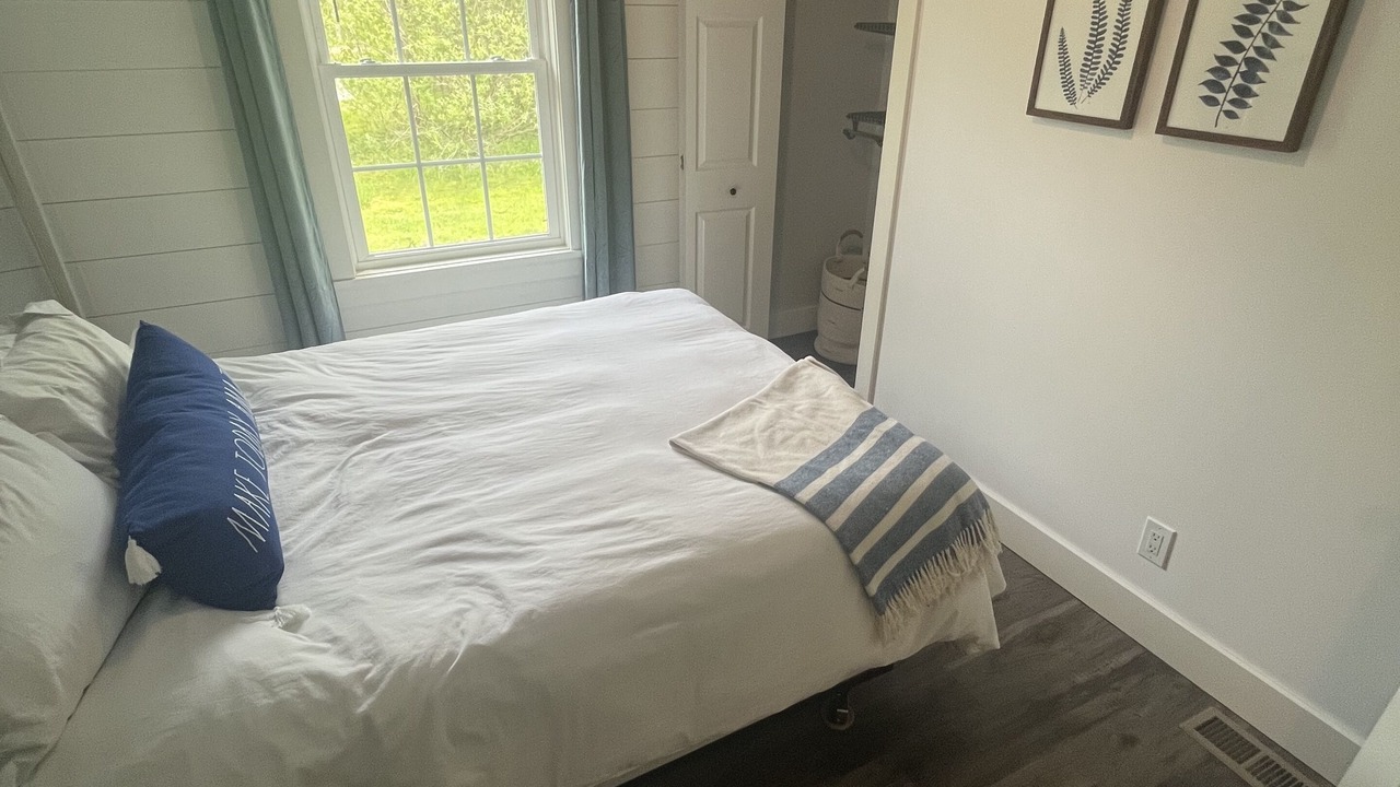 Photo of Bedroom in Miami Park
