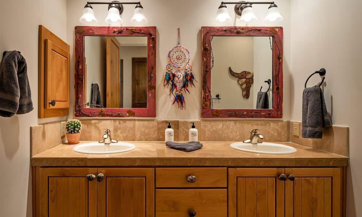 Photo of Bathroom in Miramonte