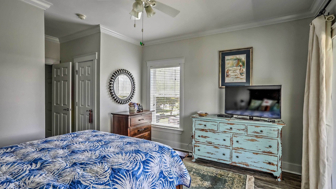 Photo of Bedroom in North Litchfield Beach