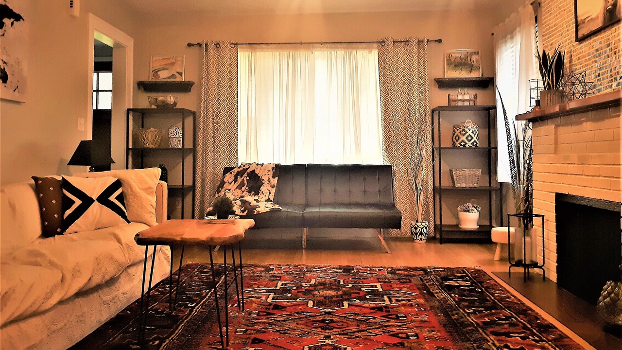 Photo of Livingroom in Roseland