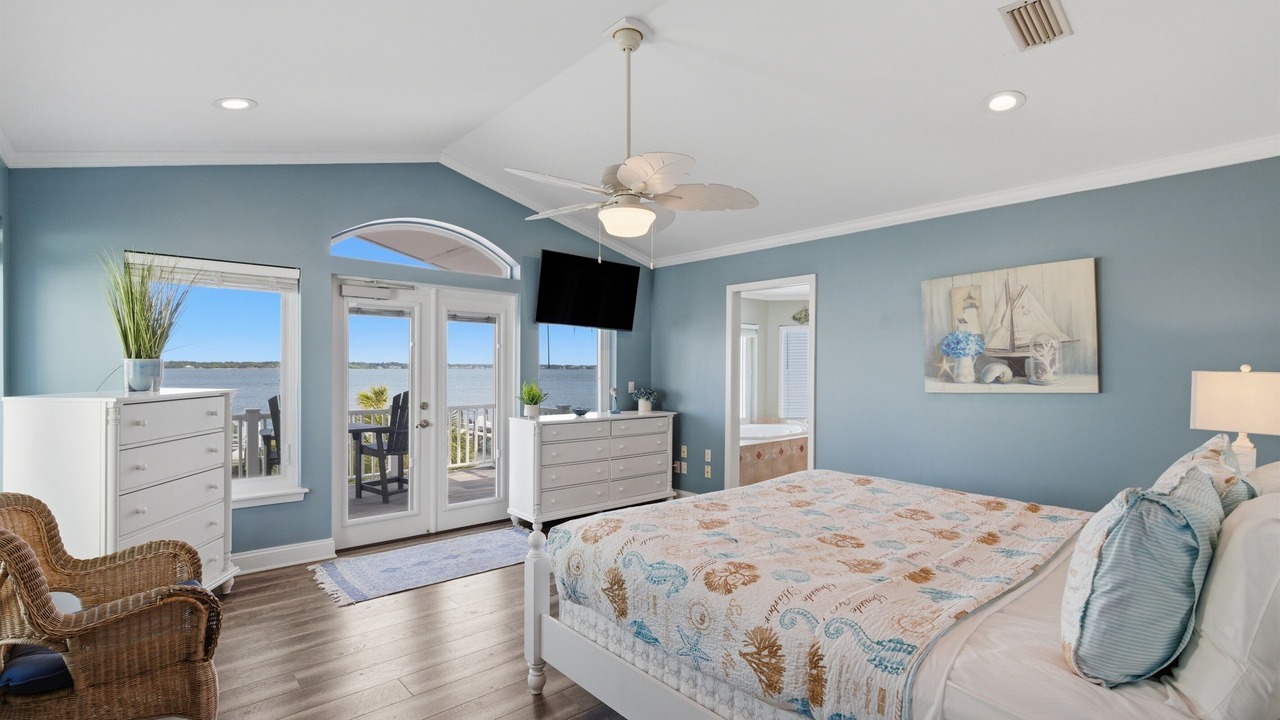 Photo of Bedroom in Navarre Beach