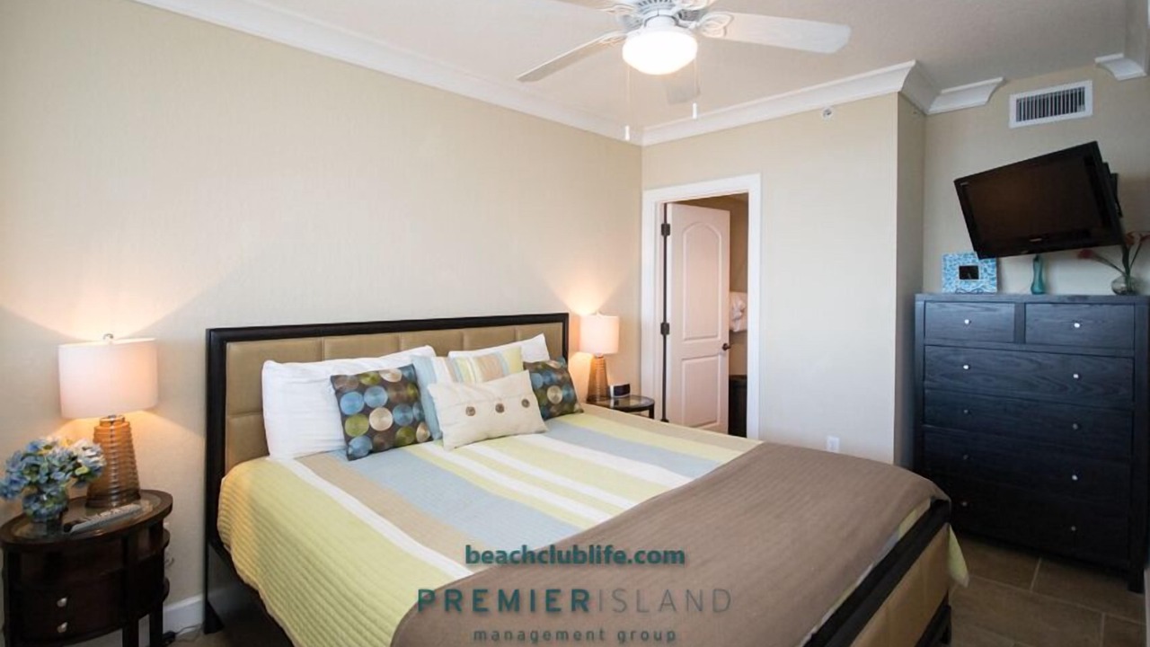 Photo of Bedroom in Pensacola Beach