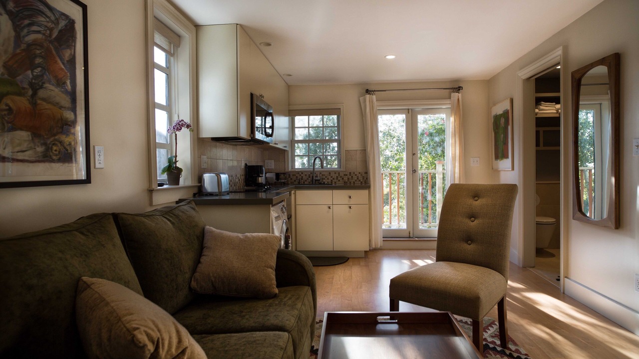Photo of Livingroom in Berkeley Hills