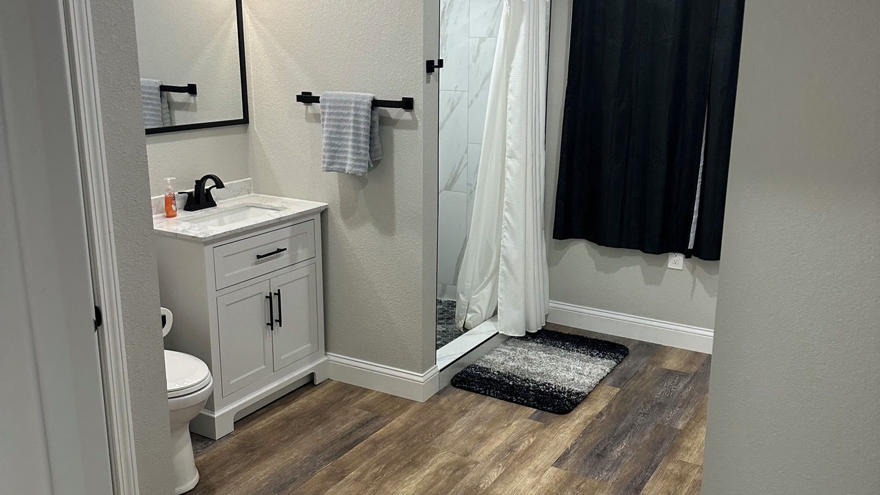 Photo of Bathroom in Kimberling City