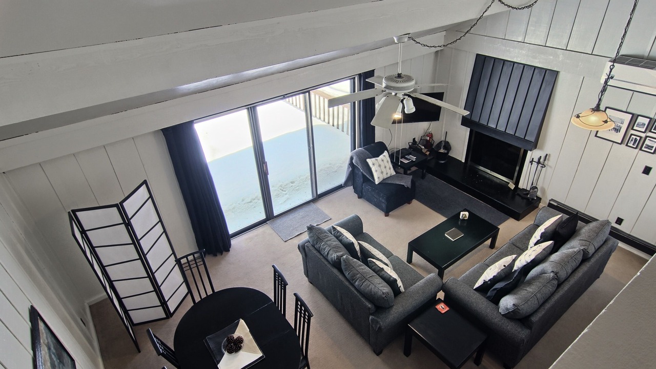 Photo of Livingroom in Bellaire