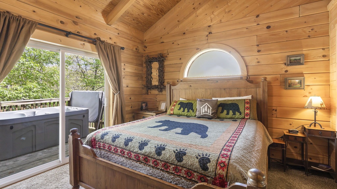 Photo of Bedroom in Branson Cedars