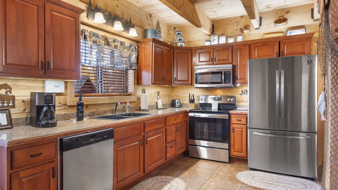 Photo of Kitchen in Branson Cedars