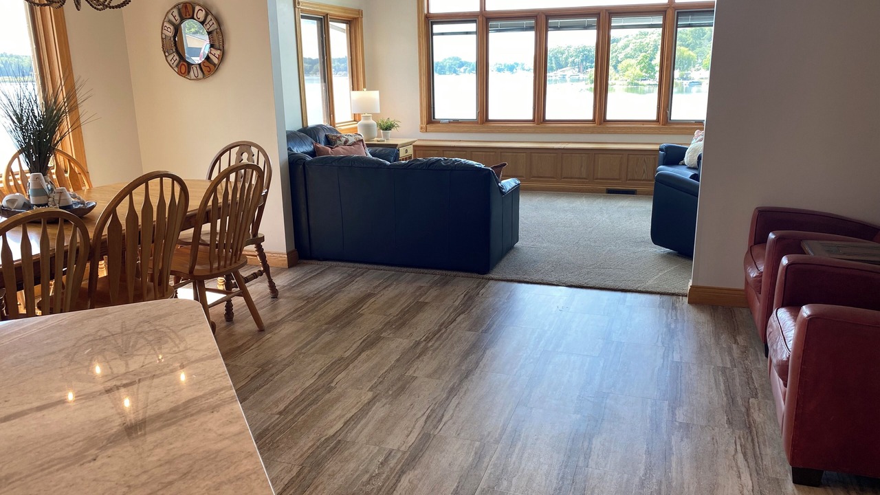 Photo of Livingroom in Lake James