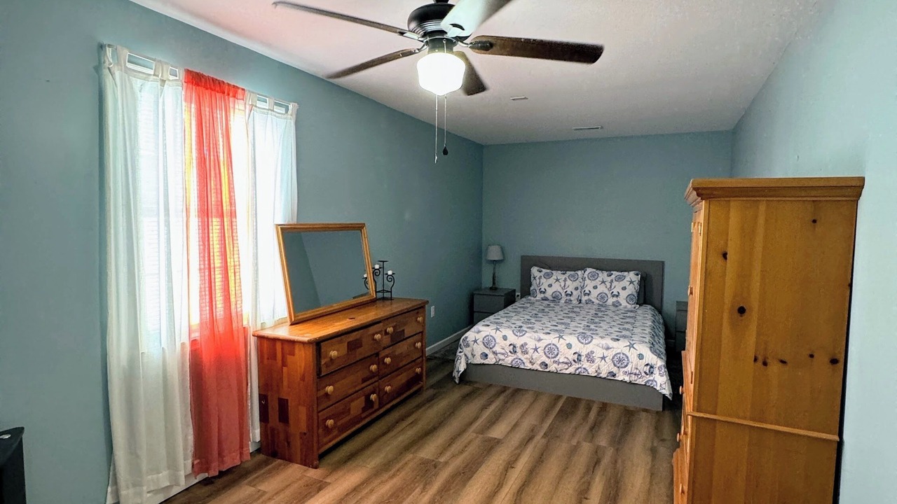 Photo of Bedroom in Windy Hill