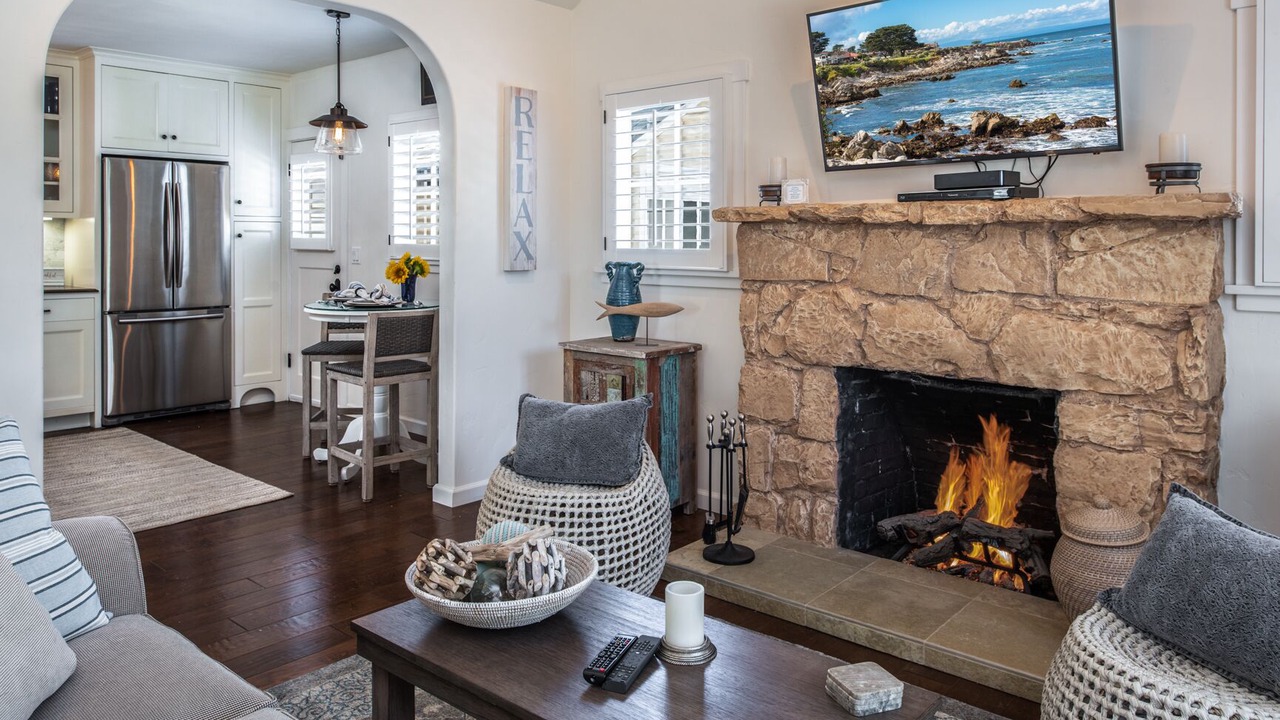 Photo of Livingroom in Pacific Grove