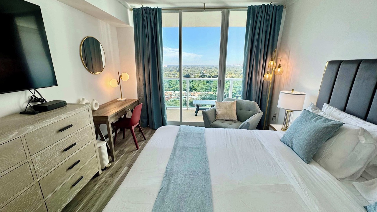Photo of Bedroom in Coconut Grove
