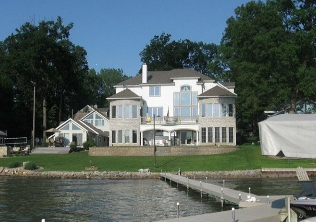 Photo of Outdoor in White Pigeon