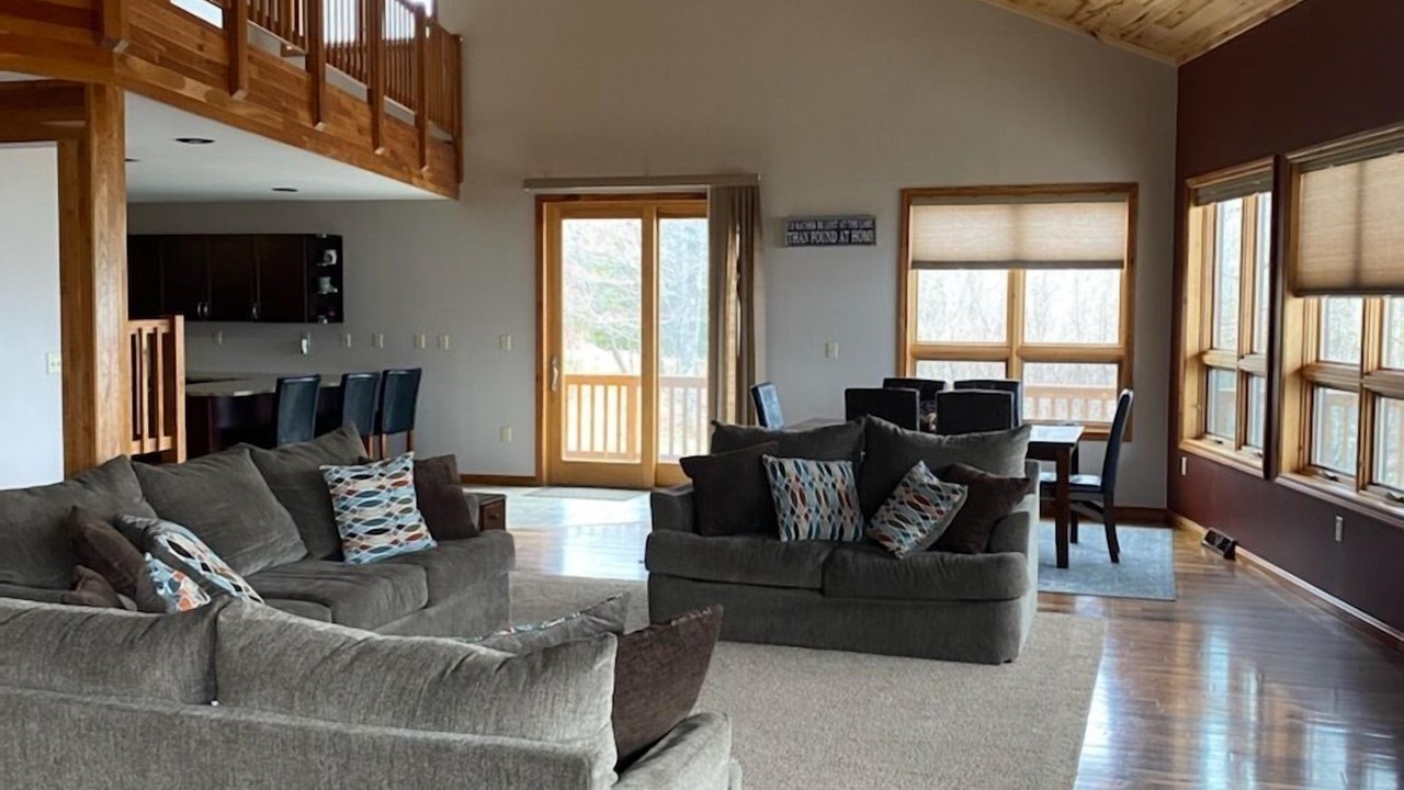 Photo of Livingroom in Ontonagon