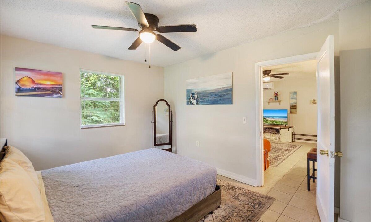 Photo of Bedroom in Navy Point