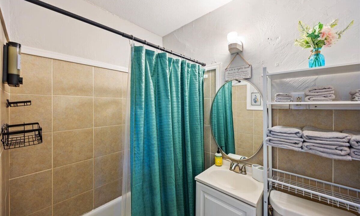 Photo of Bathroom in Navy Point