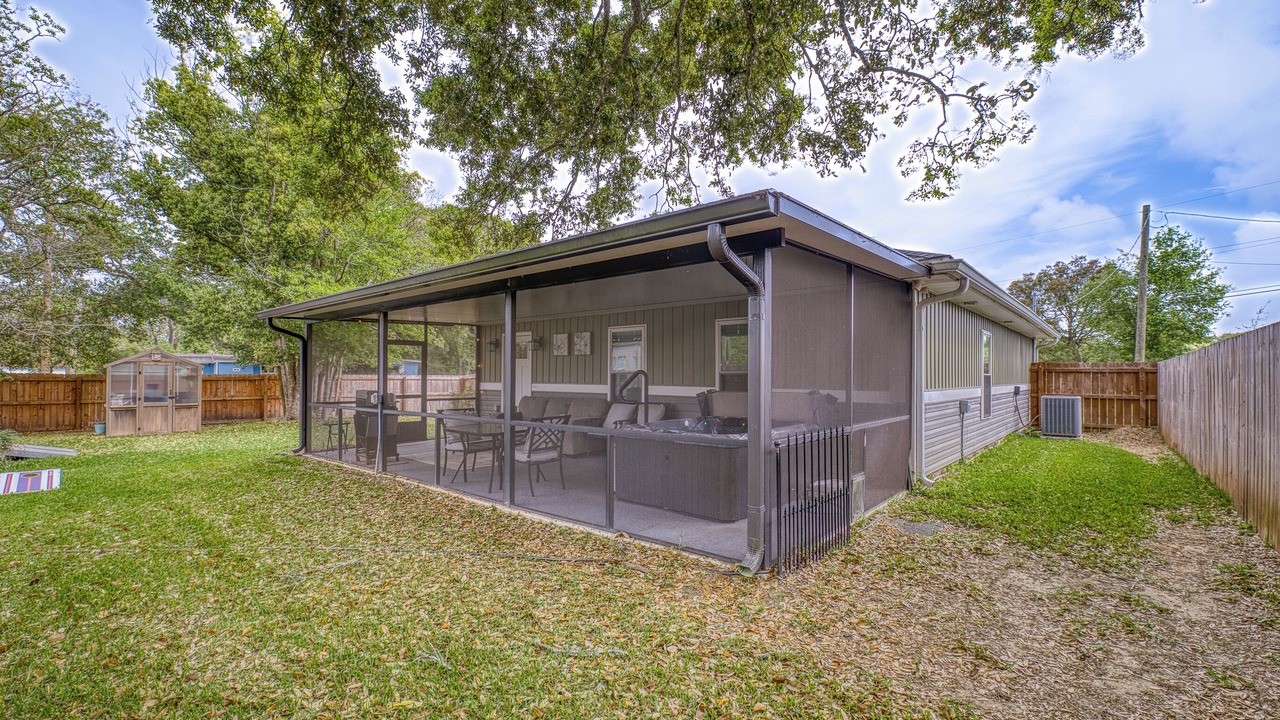 Photo of Outdoor in West Pensacola