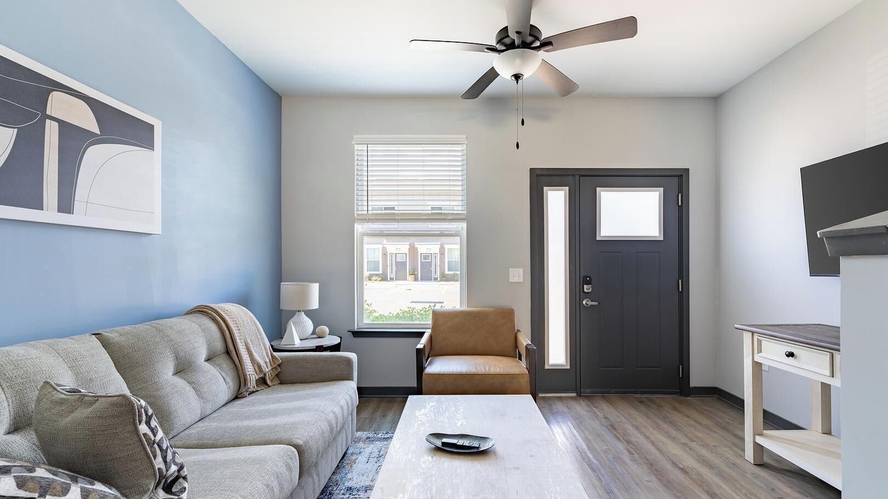 Photo of Livingroom in Northwest Pensacola