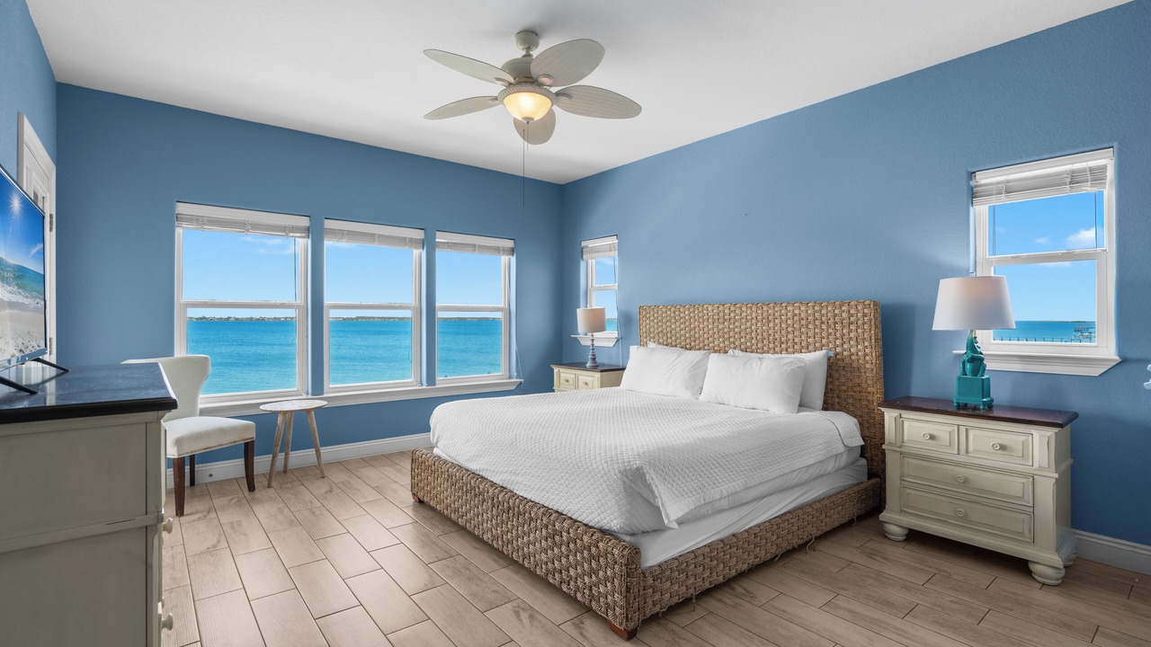 Photo of Bedroom in Pensacola Beach
