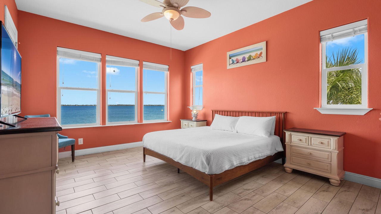 Photo of Bedroom in Pensacola Beach