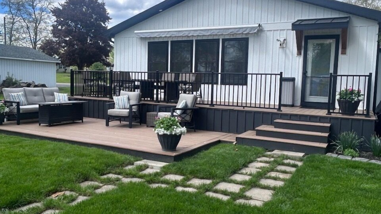 Photo of Patio Balcony in Wolcottville