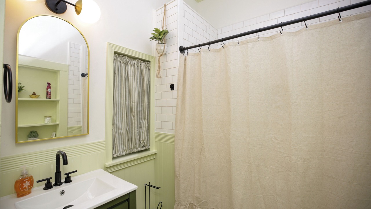 Photo of Bathroom in Southeast Pensacola