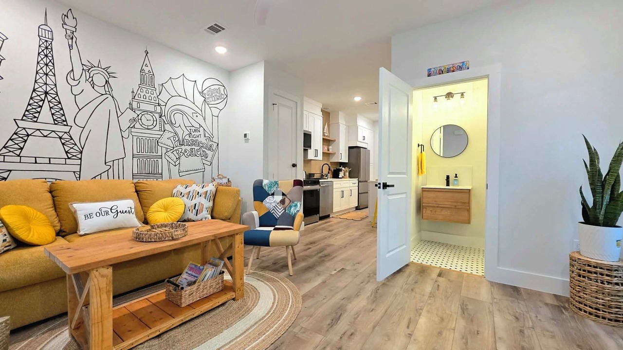 Photo of Livingroom in South Pensacola