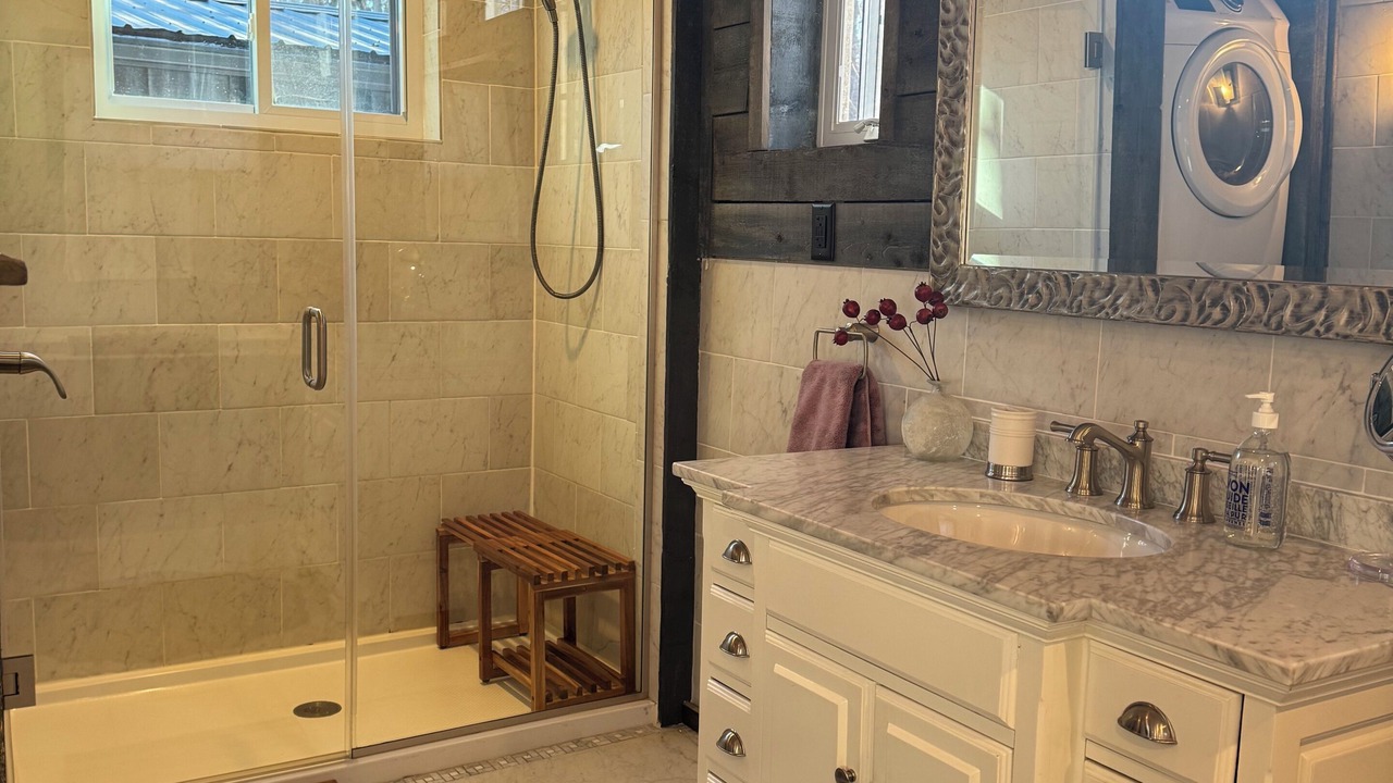 Photo of Bathroom in Mount Marion