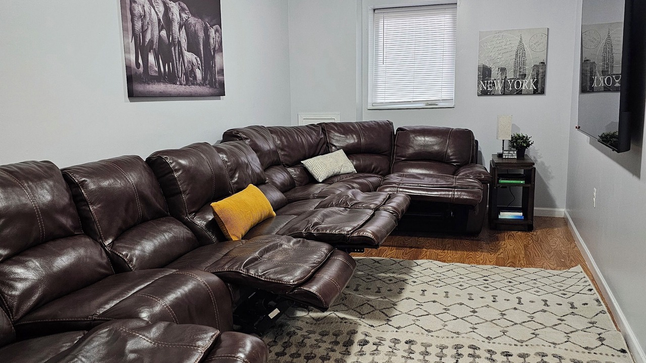 Photo of Livingroom in Ypsilanti