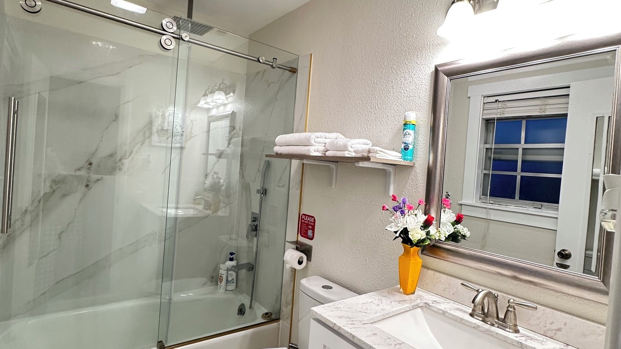 Photo of Bathroom in Southeast Pensacola